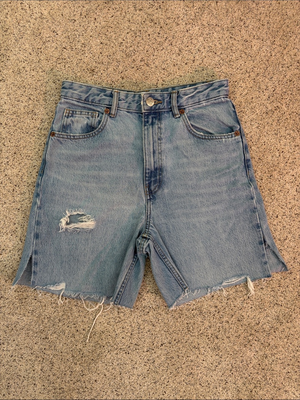 Zara Light Wash Distressed Denim Shorts